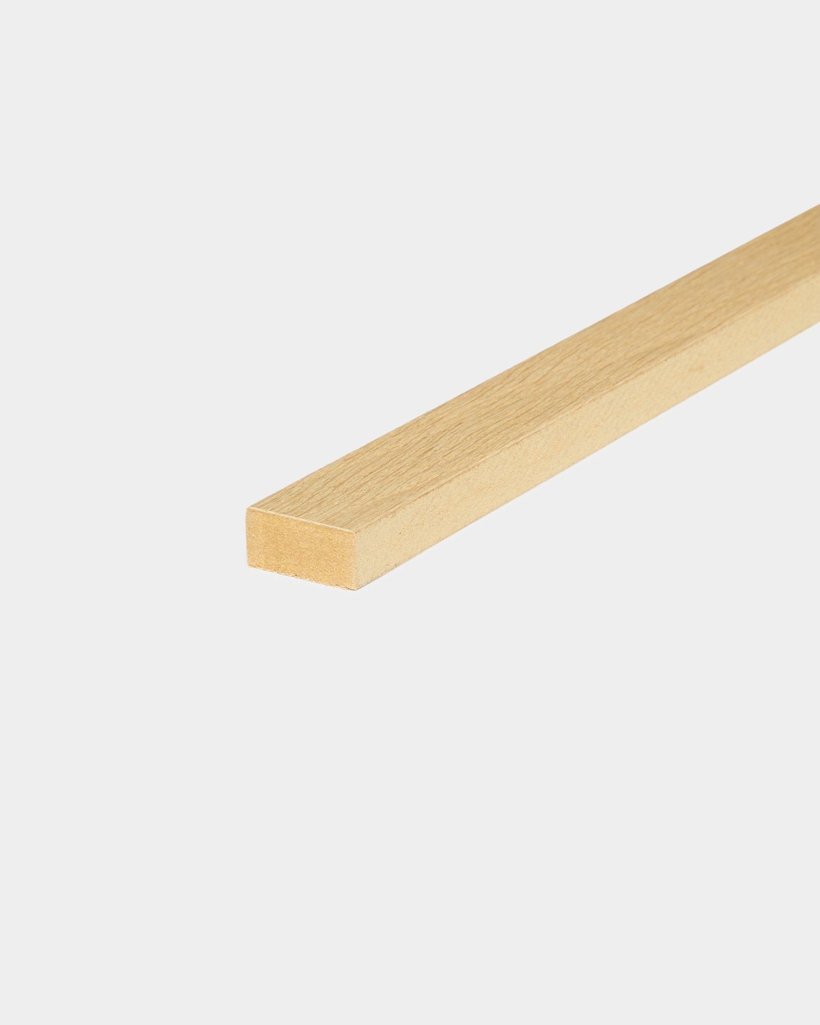 Cheville de pose WoodUpp Lamella Classic Oak, 240 cm, en bois clair brown — pour finition Akupanel ou remplacement de latte, compatible avec les systèmes Nordic Panneau acoustique.