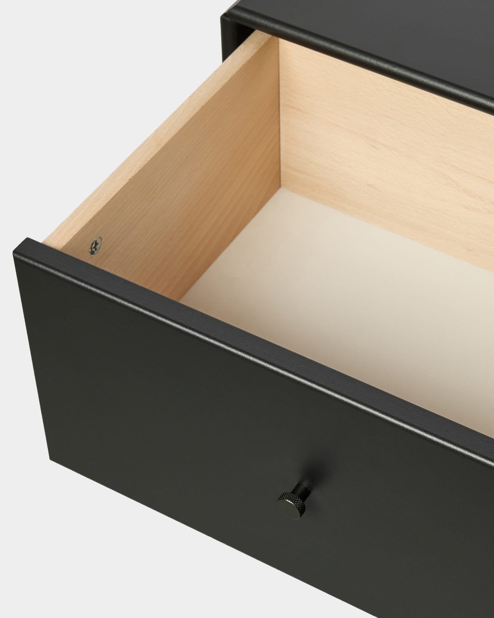 Tiroir de bibliothèque WoodUpp Arka, noir, avec un intérieur clair et une poignée noire, conçu pour un rangement fermé. Accessoire de style nordique pour les collections Akupanel.