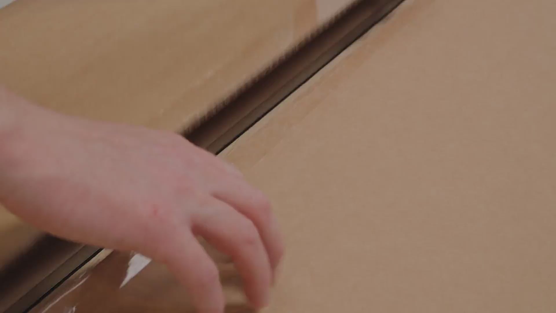 Akupanel | Installation au mur avec des vis